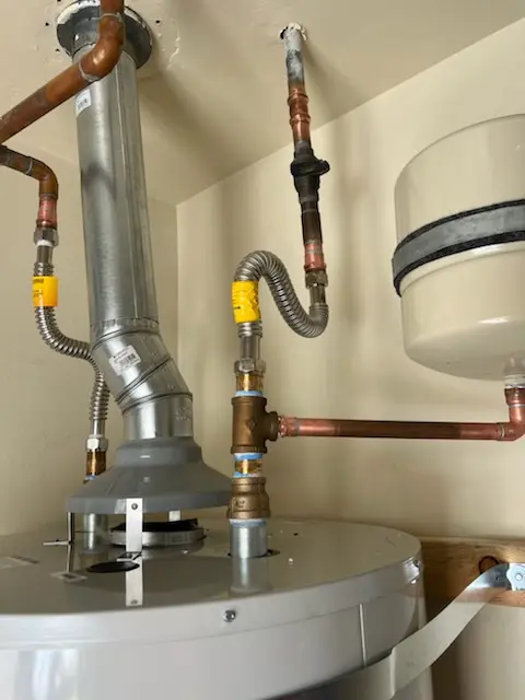 Water heater installation and plumbing repair in Lakeside Preserves